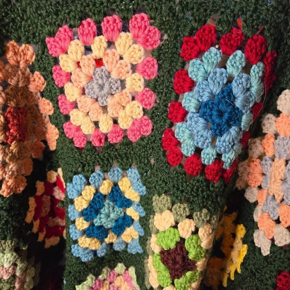 Vintage Handmade Granny Square Cottagecore 70s Throw 88